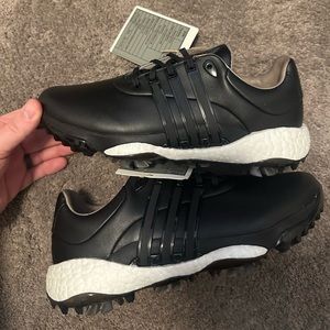 Adidas golf tour 360 sample